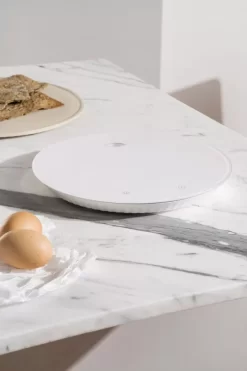 Alessi Plissé Weegschaal Wit 10 Alessi Plissé Weegschaal Wit -Meubel Speciaal Winkel x886x886 alessi pliss weegschaal5.jpg.pagespeed.ic .h4KiG PYmT