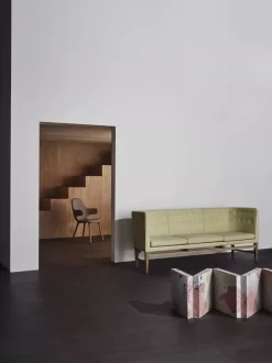 &tradition Mayor Bank Gerookt Eiken, Bekleding Harald 982 -Meubel Speciaal Winkel x886x886 andtradition mayor sofa sfeer 2 1 1.jpg.pagespeed.ic .CXt9J E2UB 1