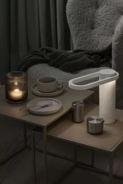 Blomus Hoop Tafellamp LED Oplaadbaar Satellite -Meubel Speciaal Winkel x886x886 blomus hoop tafellamp2.jpg.pagespeed.ic .qgLmY1zNXd