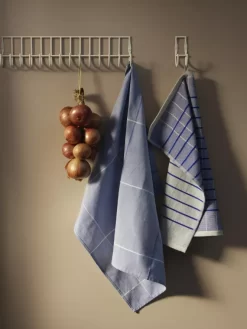 Broste Copenhagen Herman Theedoek Maritime Blue -Meubel Speciaal Winkel x886x886 broste copenhagen herman theedoek.jpg.pagespeed.ic .2TN2rERNqX