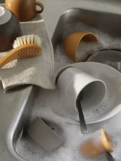 Broste Copenhagen Grød Diep Bord Ø22 10 Broste Copenhagen Grød Diep Bord Ø22 -Meubel Speciaal Winkel x886x886 broste copenhagen iris keukendoek.jpg.pagespeed.ic .tbwuXfhQlm