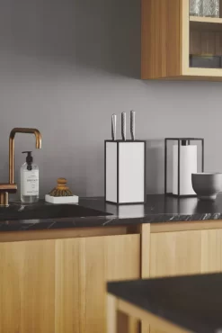 Audo Copenhagen K'block Messenblok Donkergrijs -Meubel Speciaal Winkel x886x886 by lassen roll in keukenrolhouder6.jpg.pagespeed.ic .QyjcbZWxqR