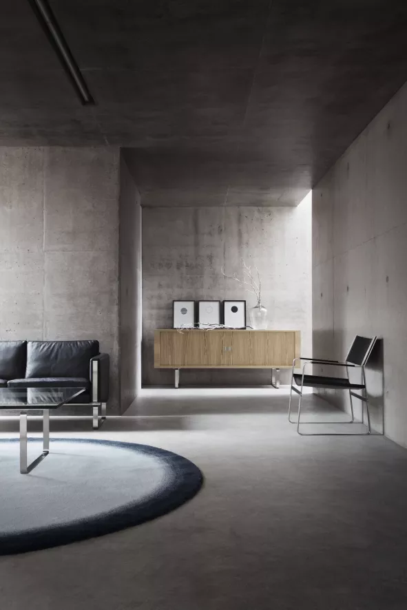 Carl Hansen & Son CH825 Dressoir Geolied Eiken Houten Poten 9 Carl Hansen & Son CH825 Dressoir Geolied Eiken Houten Poten - Afbeelding 7