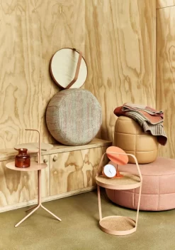 Design On Stock Oo-Two Bijzettafel Ash Dim Sage -Meubel Speciaal Winkel x886x886 design on stock barrell poef 802.jpg.pagespeed.ic .1jvrgb8QGM