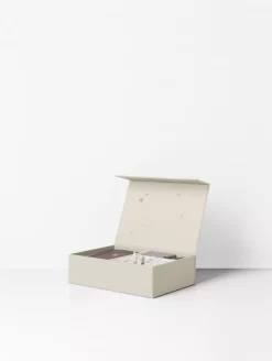 Ferm Living Beginning Of My Life Cadeaubox -Meubel Speciaal Winkel x886x886 ferm living beginning of my life cadeaubox1.jpg.pagespeed.ic .APhcJlOAoV