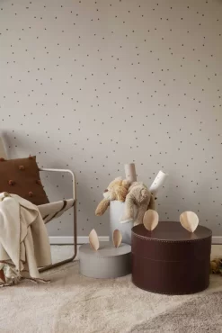 Ferm Living Dot Tufted Kussen Camel/Red -Meubel Speciaal Winkel x886x886 ferm living dot behang1.jpg.pagespeed.ic .c51PDhxpqD 1