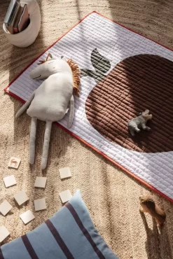 Ferm Living Grand Kussen 50x50 Chocolate/Bright Blue -Meubel Speciaal Winkel x886x886 ferm living grand kussen 50x5013.jpg.pagespeed.ic .4ANZbYhSy 1