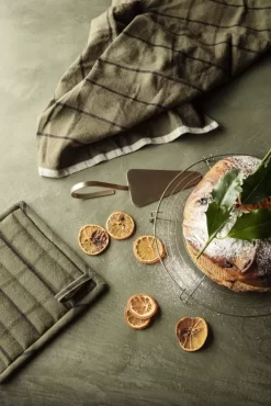 Ferm Living Hale Yarn-dyed Theedoek Faded Blue/Burgundy -Meubel Speciaal Winkel x886x886 ferm living hale yarn dyed theedoek19.jpg.pagespeed.ic .QsuFw3HSX