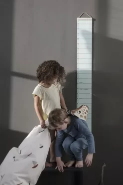 Ferm Living Little Architect Kinderbank Donkerblauw -Meubel Speciaal Winkel x886x886 ferm living little architect kinderbank5.jpg.pagespeed.ic .bbWym6OVQf