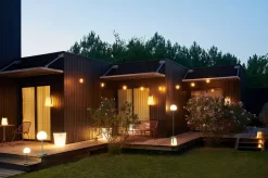 Fermob MOOON! Tafellamp H63 LED Oplaadbaar Black Cherry -Meubel Speciaal Winkel x886x886 fermob balad tafellamp h2539.jpg.pagespeed.ic .dJ9EW4kAo7