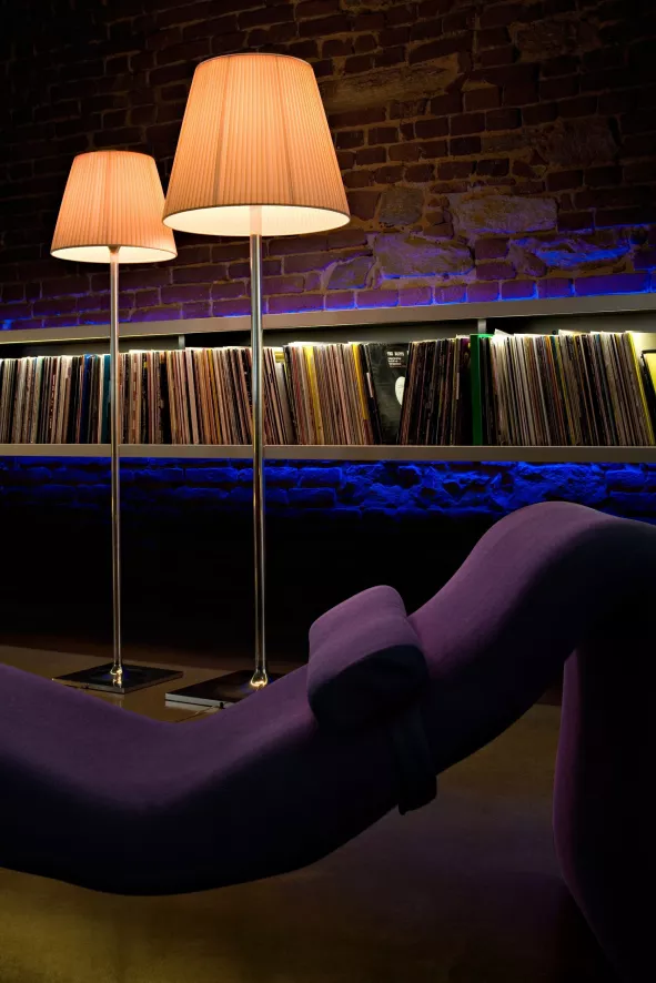 Flos Ktribe F2 Vloerlamp Fumé 6 Flos Ktribe F2 Vloerlamp Fumé - Afbeelding 4