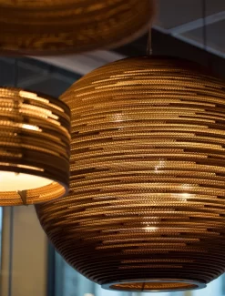 Graypants Scraplights Sun 32 Hanglamp Ø82 Wit -Meubel Speciaal Winkel x886x886 graypants scraplights sun 32 hanglamp4.jpg.pagespeed.ic .7ViLIwuKfQ