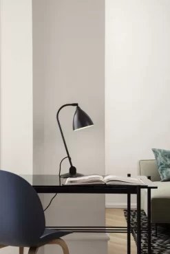 Gubi Beetle Stoel Met Naturel Eiken Onderstel, Alabaster White -Meubel Speciaal Winkel x886x886 gubi beetle stoel met naturel eiken onderstel11.jpg.pagespeed.ic .kRq5Oloymj