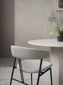 Gubi Violin Gestoffeerd Eetkamerstoel SÃ¸rensen Dunes Leer -Meubel Speciaal Winkel x886x886 gubi violin gestoffeerd eetkamerstoel21.jpg.pagespeed.ic .BK217MIpbv