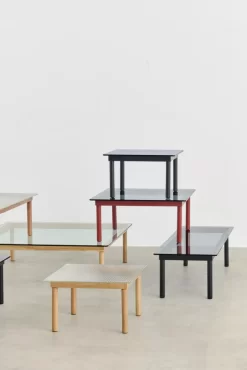 Hay Kofi Salontafel Rood Gelakt Eiken 80x80 Helder Glas -Meubel Speciaal Winkel x886x886 hay kofi salontafel gelakt eiken 60x60.jpg.pagespeed.ic .xk7U59EoEW