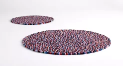 Hay Pinocchio Multi Colour Vloerkleed 90cm -Meubel Speciaal Winkel x886x886 hay pinocchio vloerkleed 90 coral black sfeer 1.jpg.pagespeed.ic .Pf9vEZNtrf