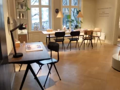 Hay Pyramid 01 Tafel 140x65 Helder Gelakt, Beige Onderstel -Meubel Speciaal Winkel x886x886 hay result stoel45.jpg.pagespeed.ic .L0x1iPMJJZ