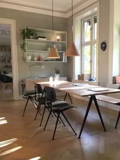 Hay Pyramid 01 Tafel 140x65 Helder Gelakt, Beige Onderstel -Meubel Speciaal Winkel x886x886 hay result stoel46.jpg.pagespeed.ic .VKthrHmDvO