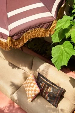 HKliving Checkered Woven Kussen 38x48 Berries -Meubel Speciaal Winkel x886x886 hkliving checkered woven kussen 38x4810.jpg.pagespeed.ic .WQ4xLU0spj