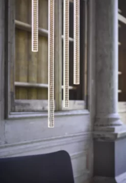 Hollands Licht Vapour Hanglamp LED Ø4 Verticaal Zwart -Meubel Speciaal Winkel x886x886 hollands licht vapour hanglamp led verticaal1.jpg.pagespeed.ic .mo1qi hTtT