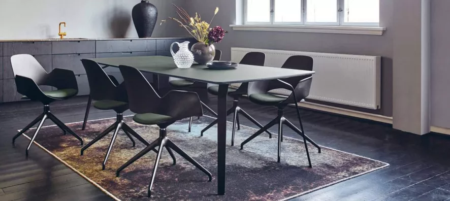 Houe Falk Stoel Met Draaibaar Onderstel Gestoffeerd Dark Grey 8 Houe Falk Stoel Met Draaibaar Onderstel Gestoffeerd Dark Grey - Afbeelding 6