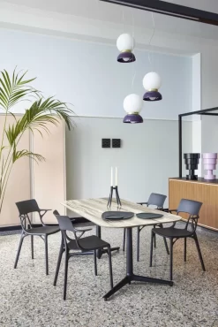 Kartell A.I. Stoel Wit -Meubel Speciaal Winkel x886x886 kartell a i stoel4.jpg.pagespeed.ic .byN0N6vFGX