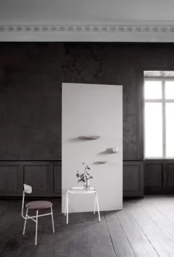 Audo Copenhagen Tweedekansje - Gridy Fungi Wandplank Large Zwart Eiken -Meubel Speciaal Winkel x886x886 menu gridy fungi kast sfeer9 1.jpg.pagespeed.ic .wOIayPiOl3