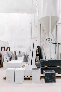 Audo Copenhagen Plinth Low Salontafel 60x100 Kendzo Marmer Grijs -Meubel Speciaal Winkel x886x886 menu plinth cubic bijzettafel 40x407.jpg.pagespeed.ic .4ck5PmXjss