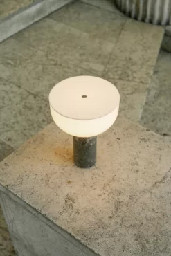 New Works Kizu Tafellamp LED Oplaadbaar Black Marble -Meubel Speciaal Winkel x886x886 new works kizu tafellamp oplaadbaar68.jpg.pagespeed.ic .fAQNzdsV2y