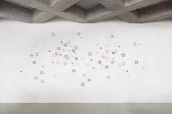 Normann Copenhagen Loop Haak Ø7.8 Medium Warm Grey -Meubel Speciaal Winkel x886x886 normann copenhagen loop haak large5.jpg.pagespeed.ic .ypOaanqALA 1