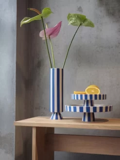 OYOY Toppu Schaal Op Voet Ø20 Optic Blue -Meubel Speciaal Winkel x886x886 oyoy toppu schaal op voet 2724.jpg.pagespeed.ic .QbFO1G5K s 1