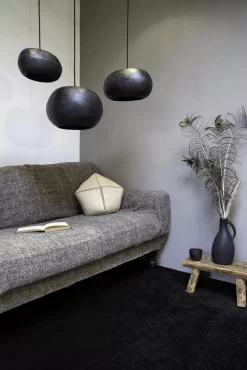 Ay Illuminate Pebble Medium Hanglamp Coal -Meubel Speciaal Winkel x886x886 simonuhelnbuschambiencemerwedestraatpebble.jpg.pagespeed.ic .UZQvKzbY7A 1