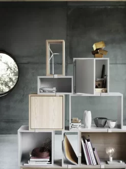 Muuto Stacked 2.0 Kast Medium Met Deur Eiken -Meubel Speciaal Winkel x886x886 stacked 2 0 kast met backboard small12.jpg.pagespeed.ic .W0dhIT3B g