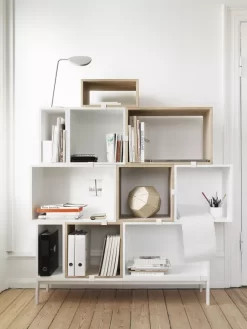 Muuto Stacked 2.0 Kast Met Backboard Medium Eiken/lichtgroen -Meubel Speciaal Winkel x886x886 stacked 2 0 kast small open21.jpg.pagespeed.ic .qoCaLTKigs