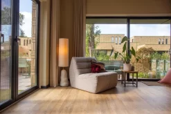 Studio Zondag Louis Fauteuil Zand -Meubel Speciaal Winkel x886x886 studio zondag louis fauteuil6.jpg.pagespeed.ic .acezWJWUme