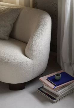 &tradition Margas LC3 Sofa Zwart Onderstel Karakorum 001 -Meubel Speciaal Winkel x886x886 tradition margas lc3 sofa zwart onderstel2.jpg.pagespeed.ic .pOXRyb6l07