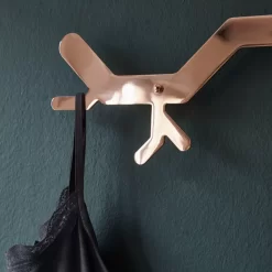 Van Esch Tree Hooked Kapstok Zwart (vE9311) -Meubel Speciaal Winkel x886x886 vanesch tree hooked kapstok sfeer1.jpg.pagespeed.ic .n7CKcsn1Jx