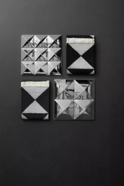 Verpan Mirror Throw Plaid 198x130 Zand -Meubel Speciaal Winkel x886x886 verpan mirror throw plaid6.jpg.pagespeed.ic .xSBclaW Zk