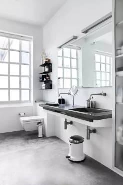 VIPP Vipp14 Pedaalemmer 8L Wit -Meubel Speciaal Winkel x886x886 vipp vipp11 toiletborstel staand5.jpg.pagespeed.ic .tpIm6tx66f