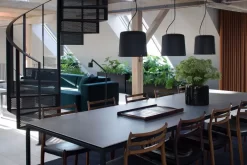 VIPP Vipp971 Tafel Medium 200x95 Donker Eiken -Meubel Speciaal Winkel x886x886 vipp vipp972 tafel large 240x957.jpg.pagespeed.ic .SsUEEKTZpD