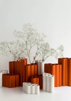 Vitra Nuage Vaas Large Light Silver -Meubel Speciaal Winkel x886x886 vitra nuage vaas small30.jpg.pagespeed.ic .YFyAjuKV 3