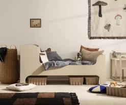 Ferm Living Dot Tufted Kussen Camel/Red -Meubel Speciaal Winkel x886x886 woontrend kindertrends 4.jpg.pagespeed.ic .2cu1BnYdcR 1