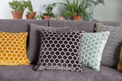 Zuiver Monty Kussen Lichtblauw 45x45 -Meubel Speciaal Winkel x886x886 zuiver monty kussen sfeer 7.jpg.pagespeed.ic .YN2Qp4UuK